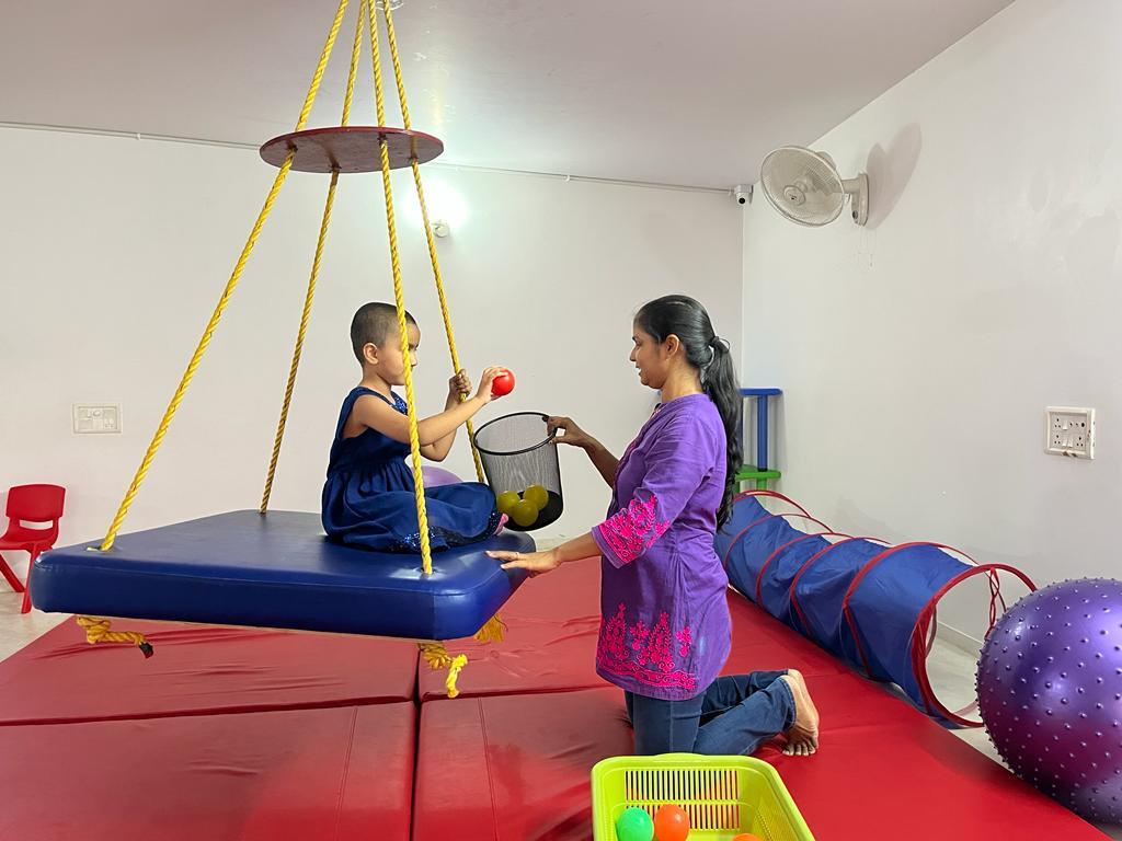Occupation Therapy Sector 30,44 Near Me In Gurgaon - GURUKUL Child Care